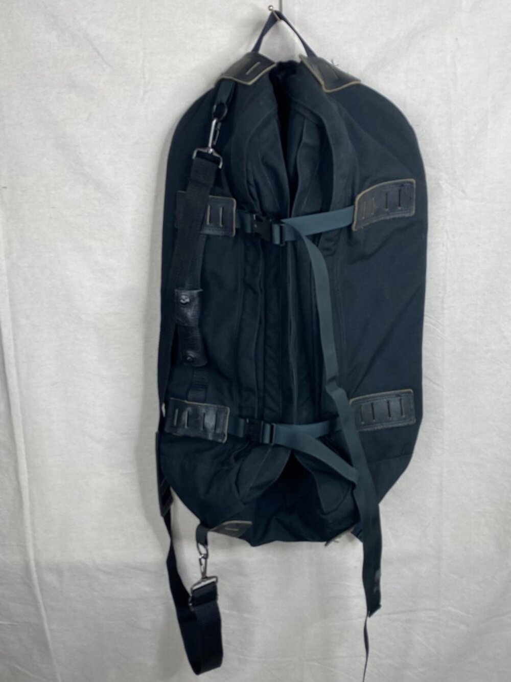Eagle Creek Convertible Backpack Travel Bag Black 23x15 Tuckable Straps VTG